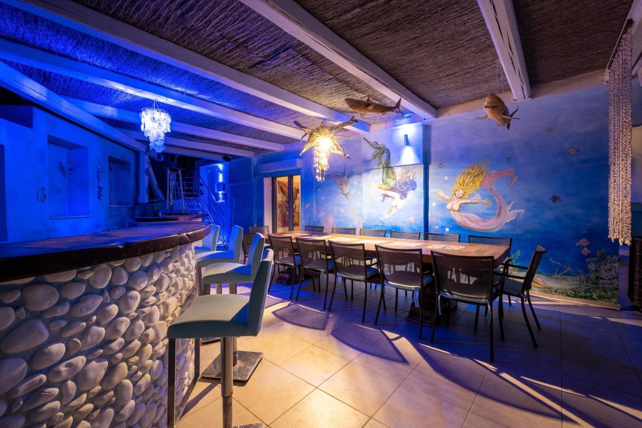 Icarus Luxury Beachfront Villa Gialiskari  Ngoại thất bức ảnh