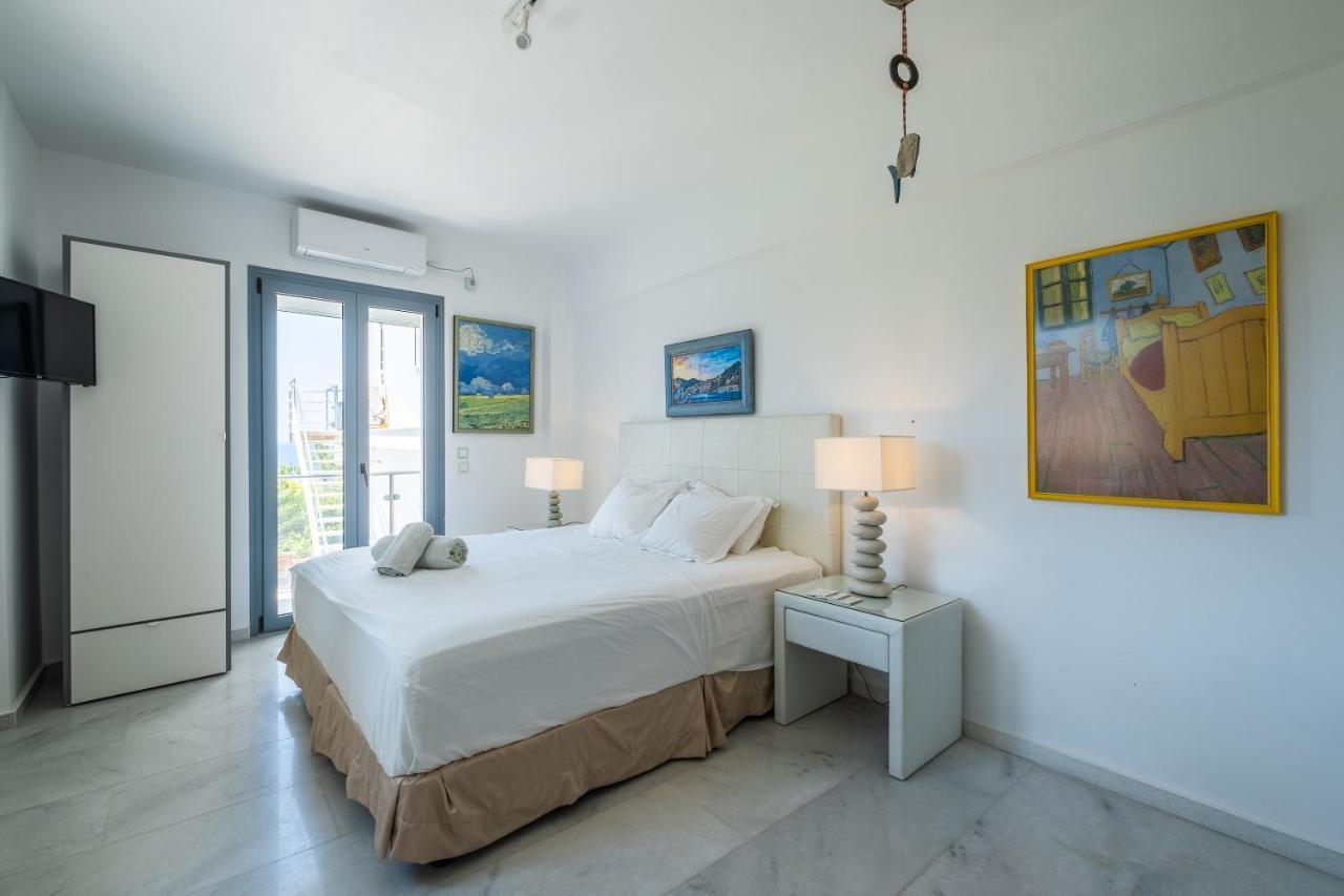 Icarus Luxury Beachfront Villa Gialiskari  Ngoại thất bức ảnh