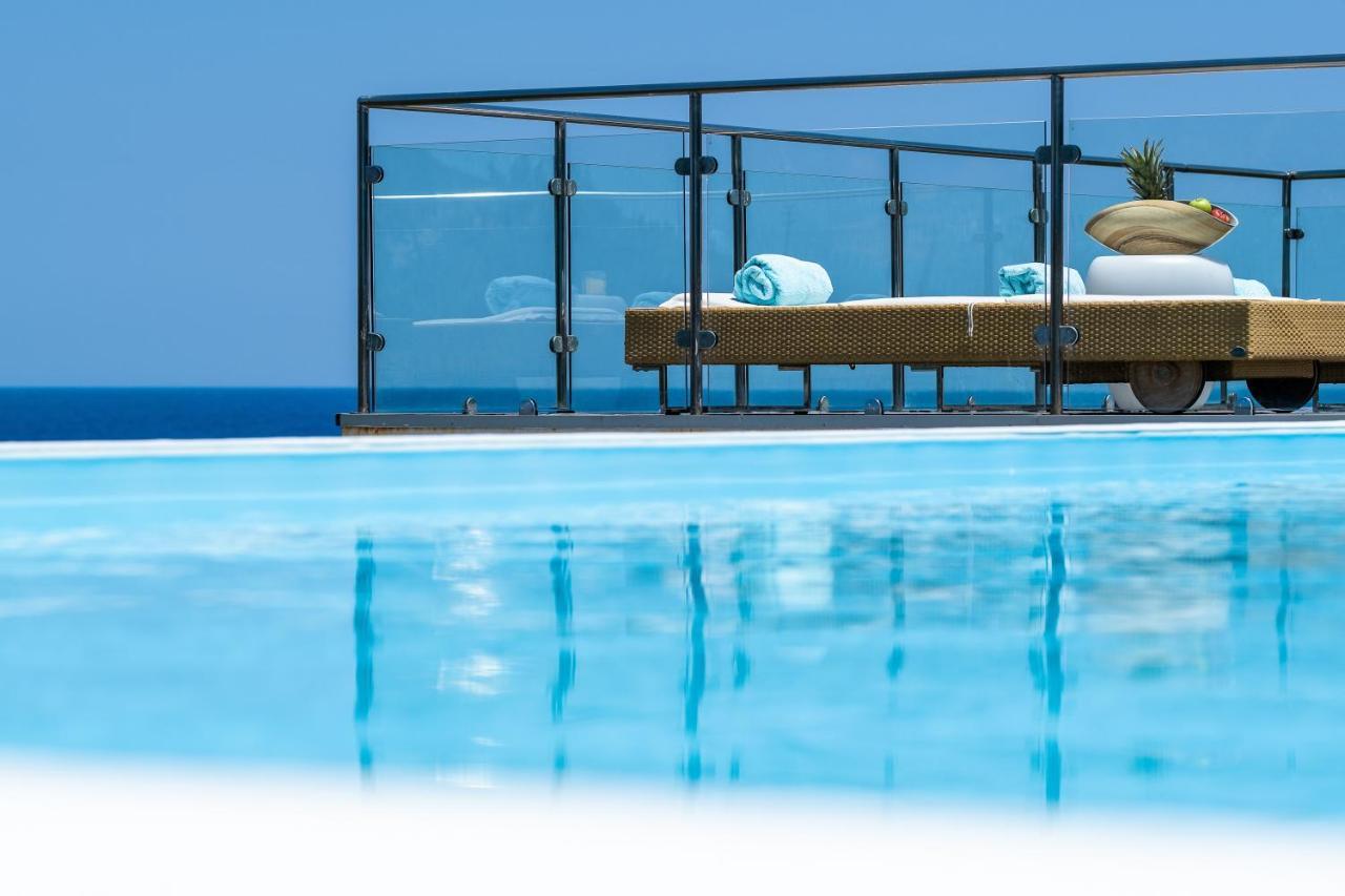 Icarus Luxury Beachfront Villa Gialiskari  Ngoại thất bức ảnh