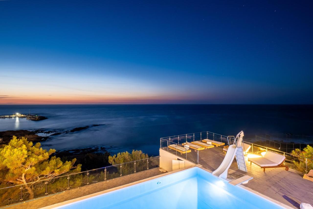 Icarus Luxury Beachfront Villa Gialiskari  Ngoại thất bức ảnh